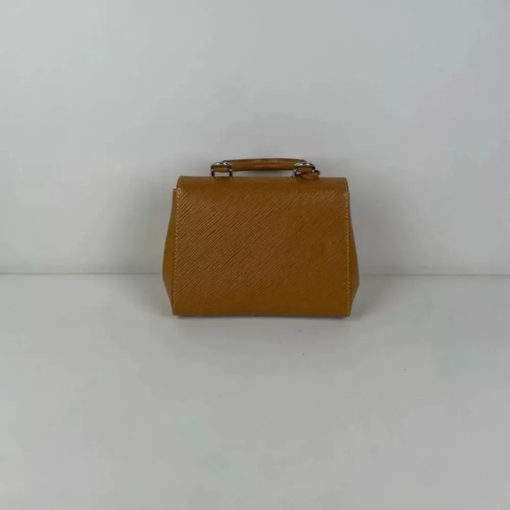 Louis Vuitton Women Pre-Loved Bag Brand New Condition